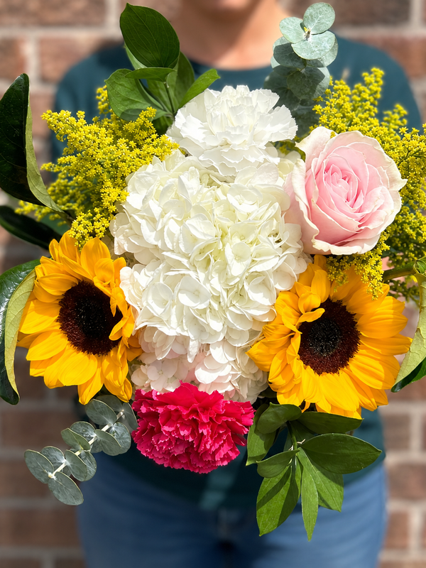 Bright Outlook Flower Bouquet