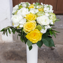 Load image into Gallery viewer, Holiday Flower Bouquet
