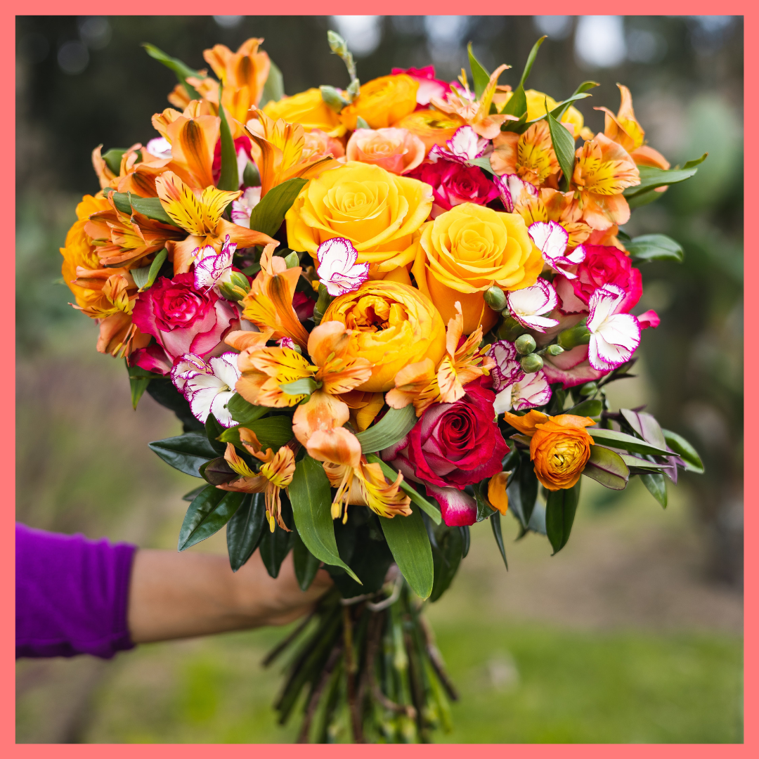 The Always Thankful flower bouquet includes mixed stems of roses, ranunculus, alstroemeria, hebes, and solomio. Please note that as flowers are a live product, colors and varieties may slightly vary from the photos shown to provide you with the freshest and most beautiful bouquet.