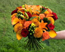 Load image into Gallery viewer, Thanksgiving Flower Bouquet
