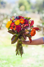 Load image into Gallery viewer, Thanksgiving Flower Bouquet
