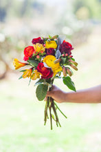 Load image into Gallery viewer, Thanksgiving Flower Bouquet
