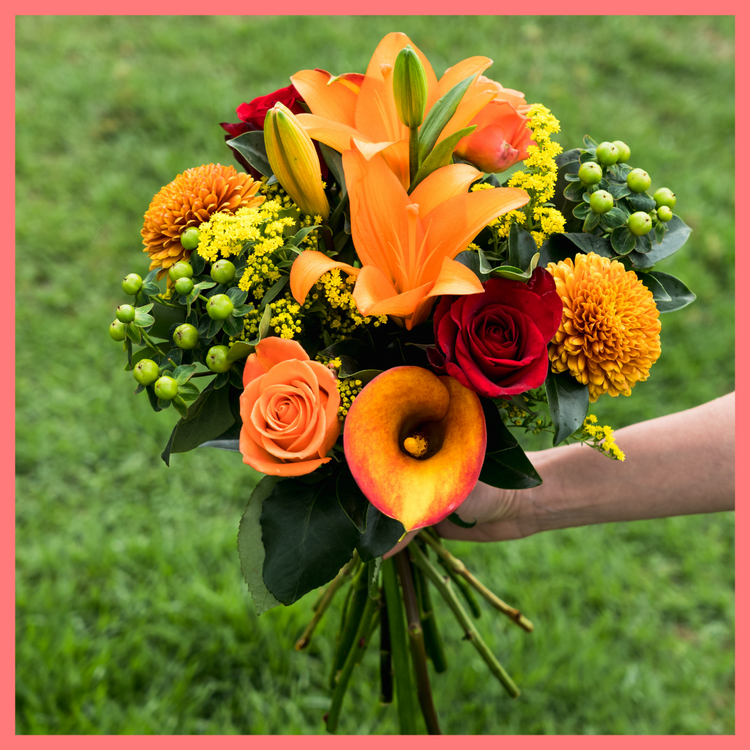 ReVased is the new, convenient way to buy sustainable flowers. Subscribe today to receive beautiful eco-friendly flowers every two weeks with free shipping! Our arrangements are always a surprise and come from eco-friendly farms.