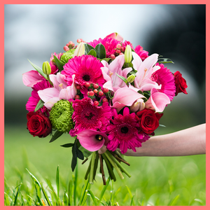 ReVased is the new, convenient way to buy sustainable flowers. By selecting the Growers' Choice flower bouquet, you will receive a surprise flower arrangement selected by our team. The flowers will come directly from one of our farm partners.
