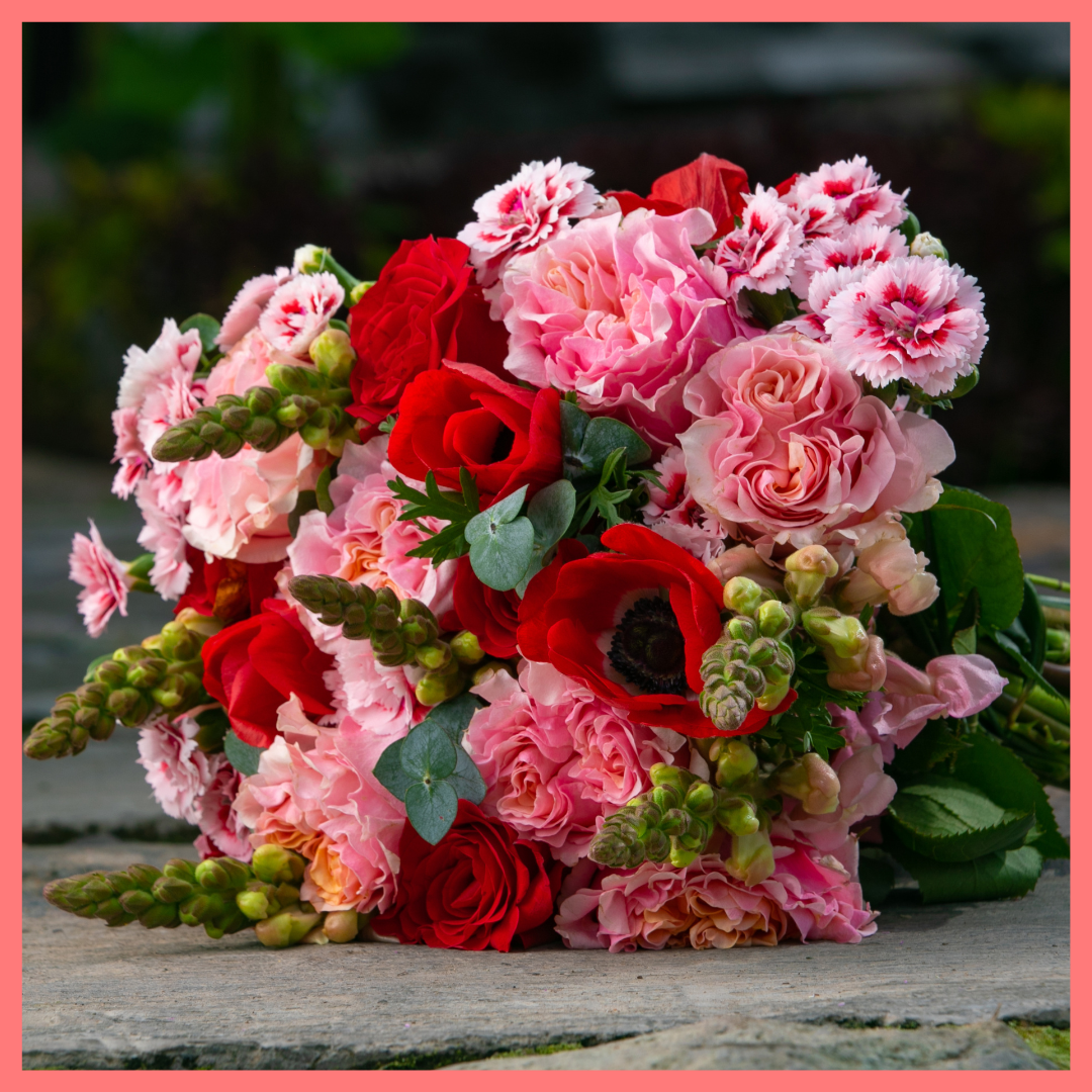 The VDAY Szn bouquet includes mixed stems of roses, snapdragon, solomio, anemone, and eucalyptus. Please note that as flowers are a live product, colors and varieties may slightly vary from the photos shown to provide you with the freshest and most beautiful bouquet.