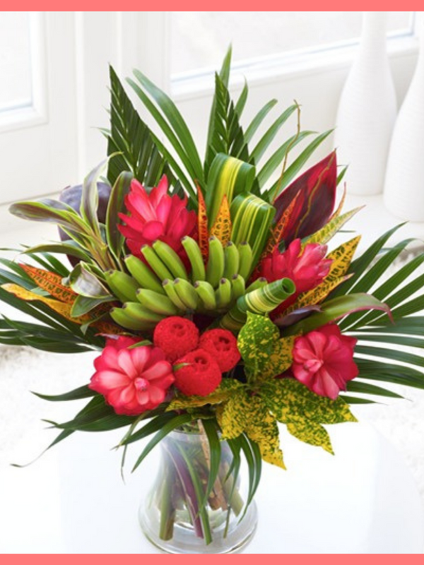 ReVased is the new, convenient way to buy sustainable flowers. By selecting the Tropical Rainforest flower bouquet, you will receive a unique mix of tropical flowers! These gorgeous and unique stems are sourced from a Rainforest Alliance Certified flower farm in Ecuador and are of the highest quality.